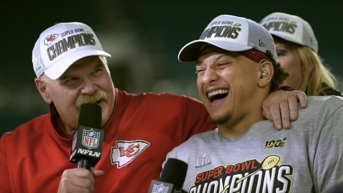 Watch Dad Blast Patrick Mahomes For Not Signing an Autograph For His Son