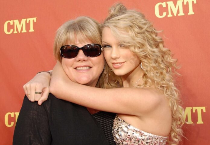 Taylor swift Gushes over Her mum: She has been supporting me in every aspect of my life, i cant appreciate her enough