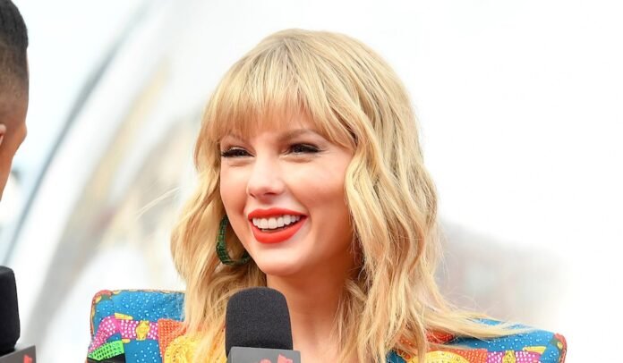 Taylor swift addresses the issue of Travis kelce leaving the stadium without her. She was informed and came prepared