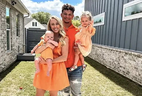 News now: It seems that athletic talent runs in the Mahomes family, as Patrick Mahomes' one-year-old son, Bronze, is already showing a budding interest in sports